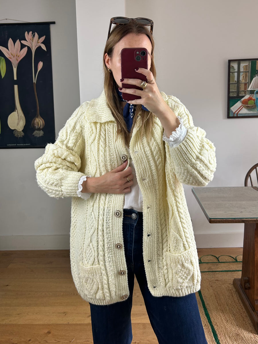 Collared Cable Knit Cardigan - L