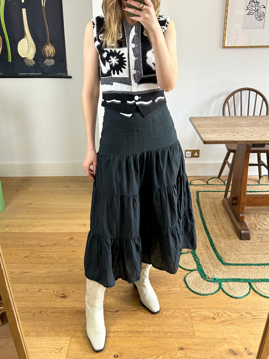 Black Tiered Skirt - L