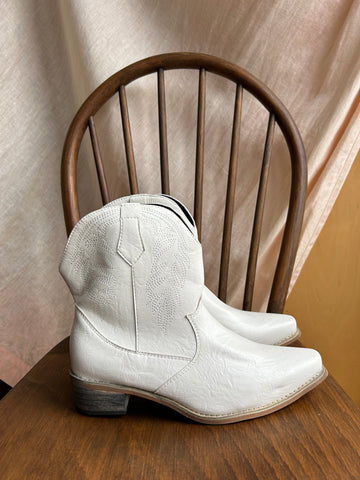 White Cowboy Boots - UK 9