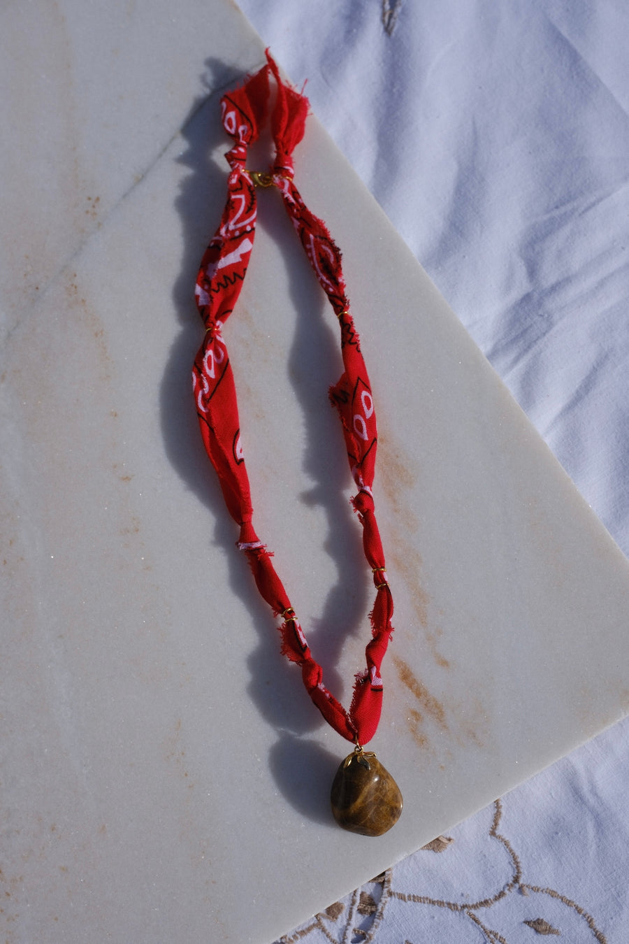 Bandana Quartz Pendant Necklace