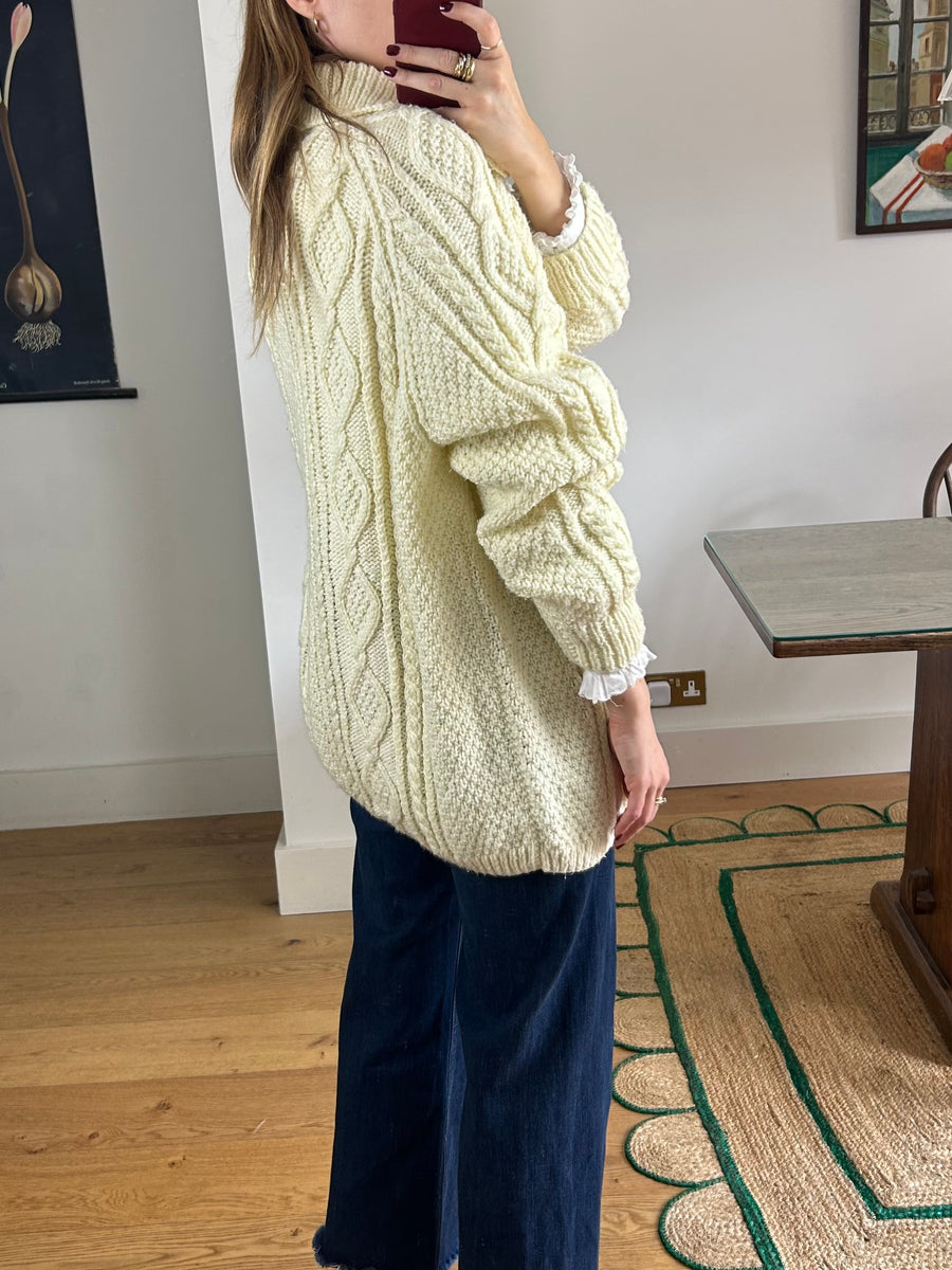 Collared Cable Knit Cardigan - L
