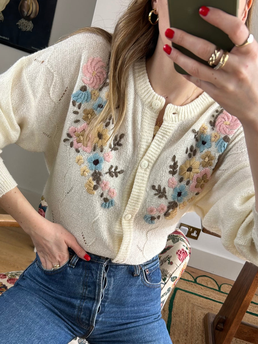 Floral Embroidered Cardigan - M