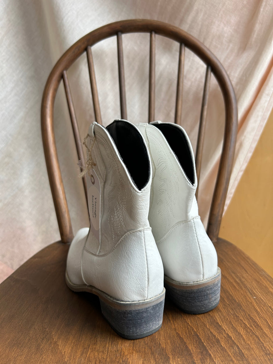 White Cowboy Boots - UK 9