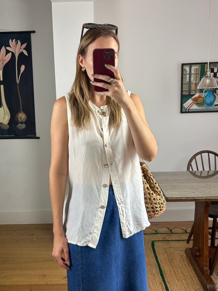 Silk Sleeveless Shirt - M