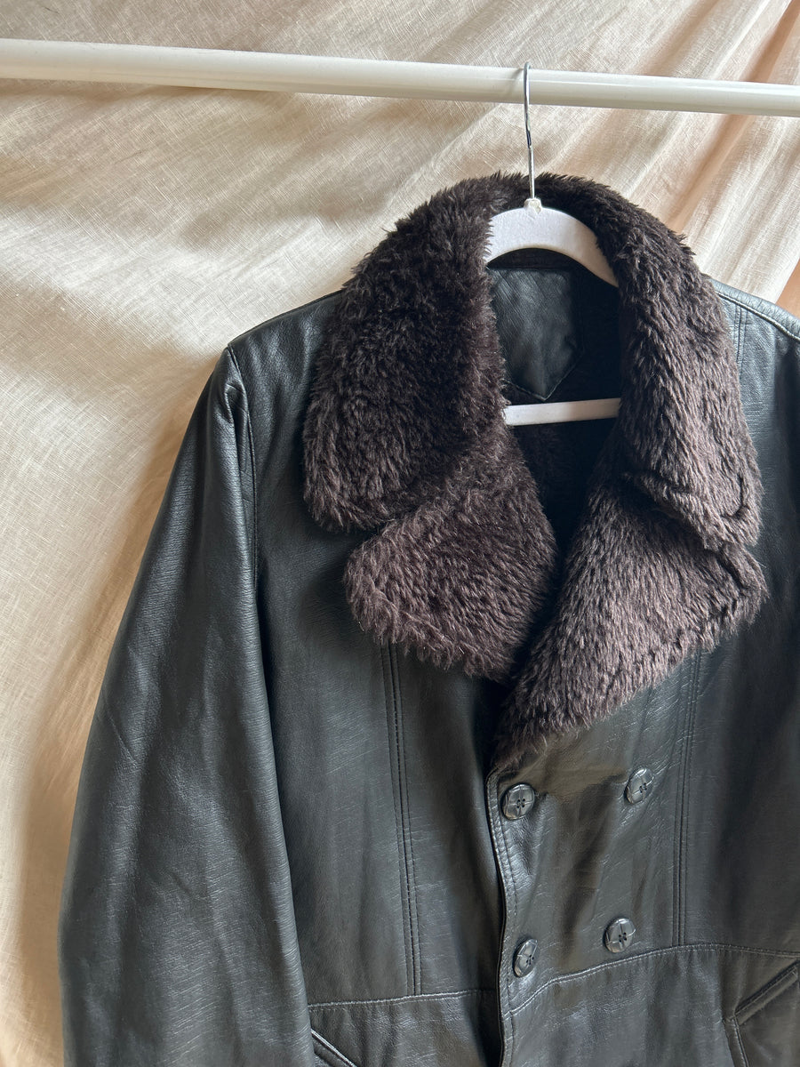 Leather Coat with Faux Fur Collar - M
