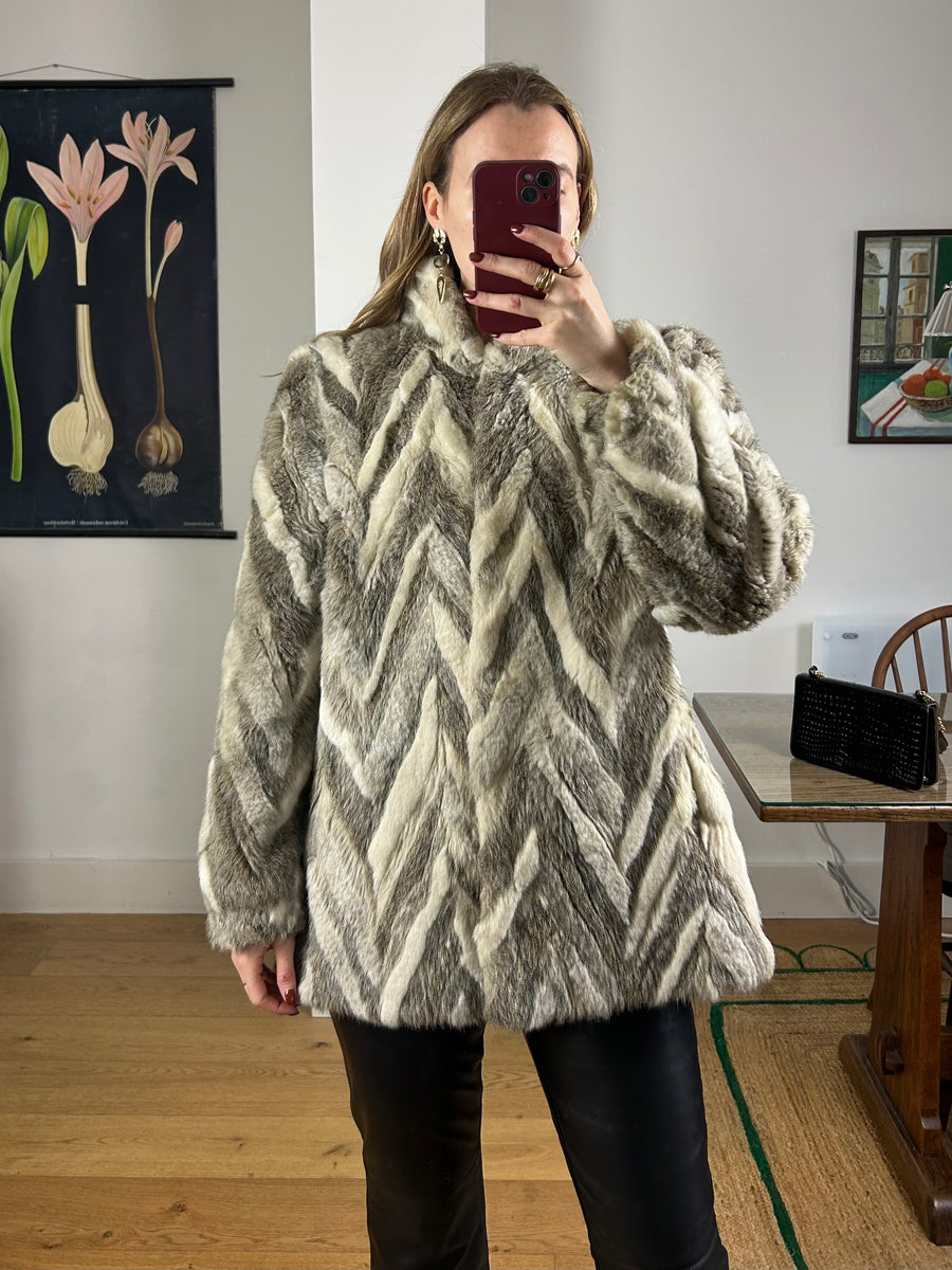 Zig Zag Faux Fur Coat - M