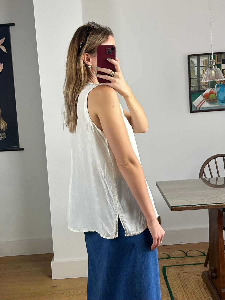 Silk Sleeveless Shirt - M