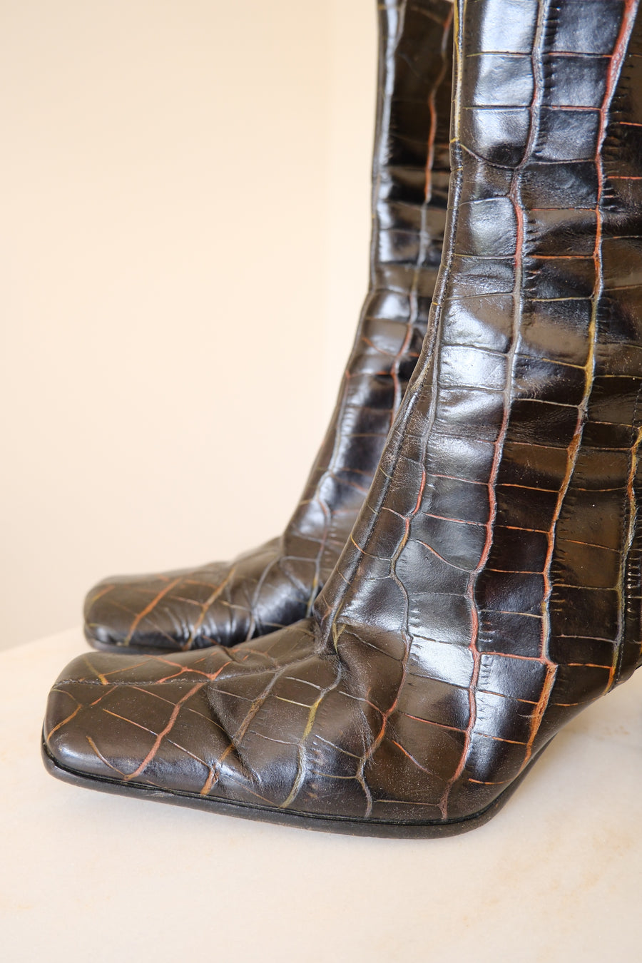 Croc-Effect Heeled Boots - UK 4