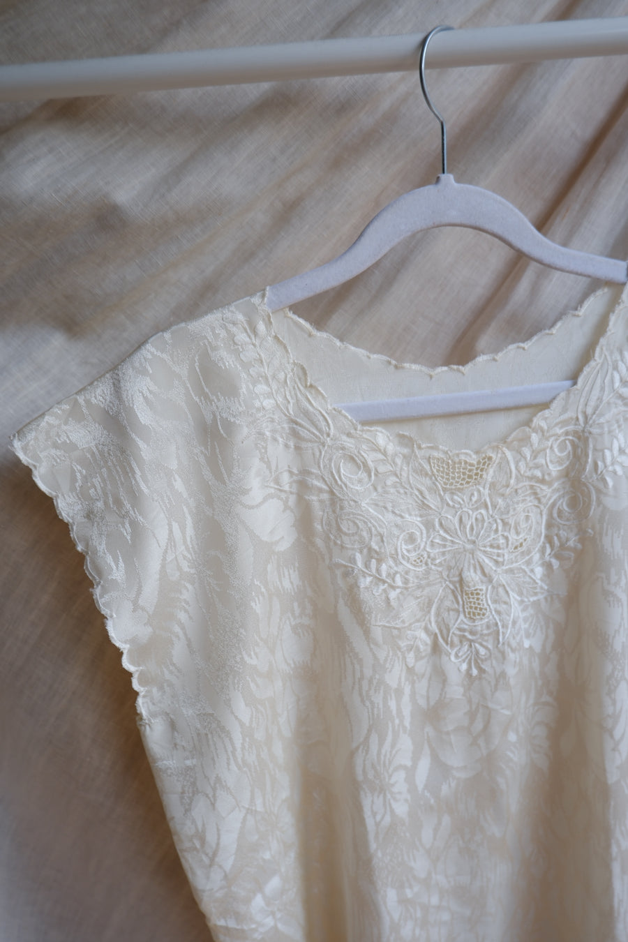 Embroidered Cream Top - M