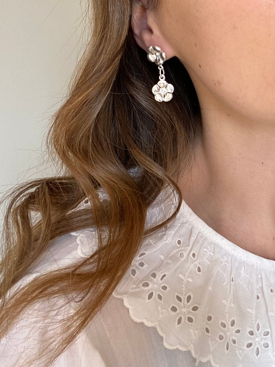 Vintage Silver Plated Flower Earrings