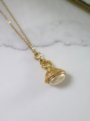 Gold Plated Decadent Pearl Pendant Necklace - 16