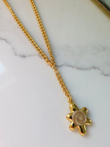 Gold Plated Flower Necklace - 16