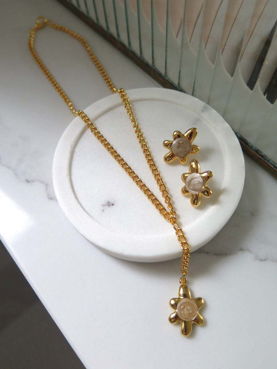 Gold Plated Flower Necklace & Earring Set